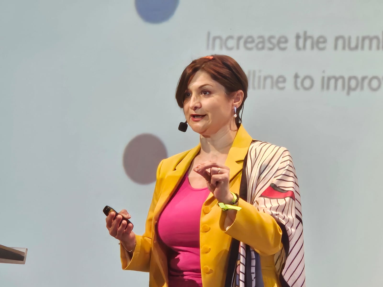 Elena Andreou talking about personal branding and the quantum ecosystems